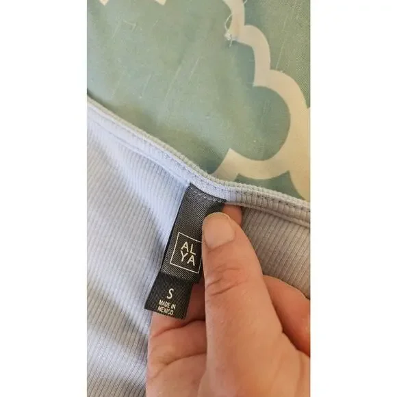 Alya Francesca’s Ribbed Puff Sleeve Scoop Neck Top Blue Size Small - Picture 3 of 9